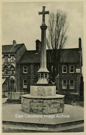 War Memorial on Cross Green 